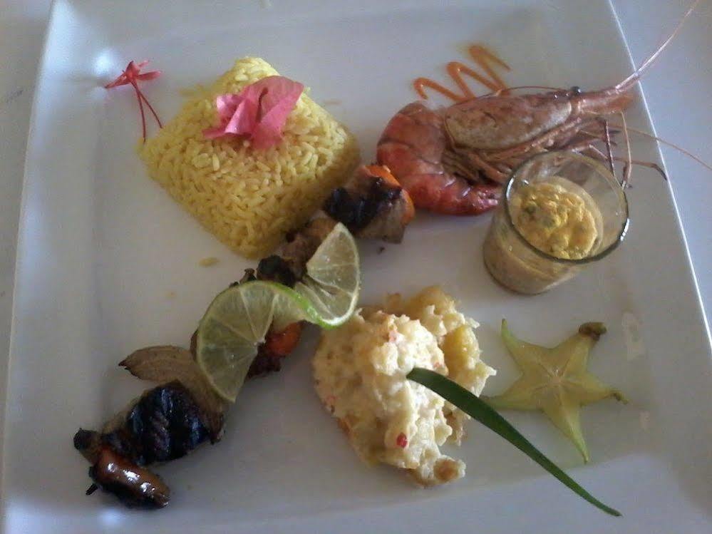 Hotel-Restaurant La Dunette Sainte-Anne Eksteriør bilde